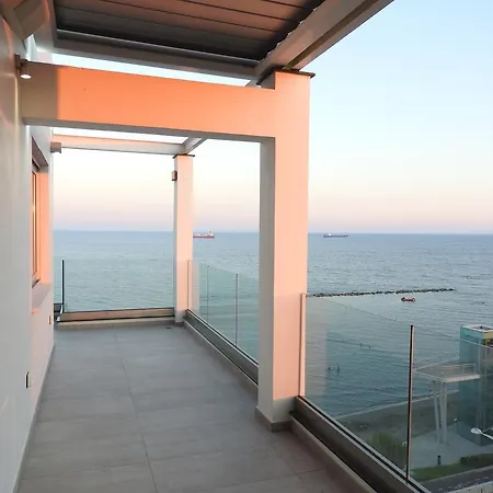 Seafront Penthouse *